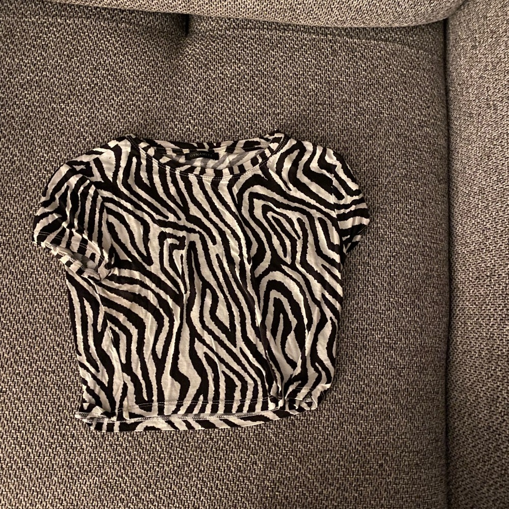 H&M crop zebra tee
